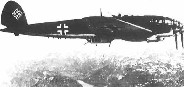 Heinkel He 111 del Fliegerkorps X sobrevolando los cielos de Noruega