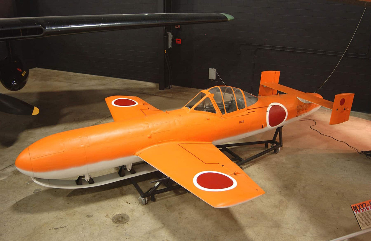 Yokosuka MXY7-K1 Ohka - Trainer, conservado en el Museo Nacional de la Fuerza Aérea en Dayton, Ohio, EE.UU