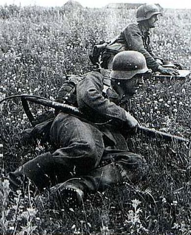Ingenieros de asalto alemanes armados con lanzallamas