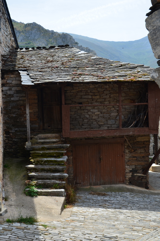 PEÑALBA DE SANTIAGO-22-6-2017-LEÓN - Los pueblos más bonitos de España-2010/2023 (13)