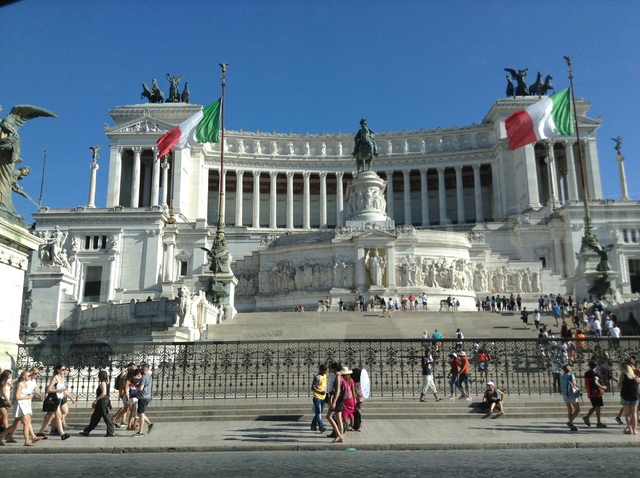 Roma una vez más (Roma II) - Blogs of Italy - Llegada, traslado hasta el hotel y un larguísimo paseo (21)